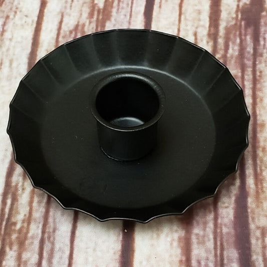 Taper Holder w/ Fluted Edge Pan