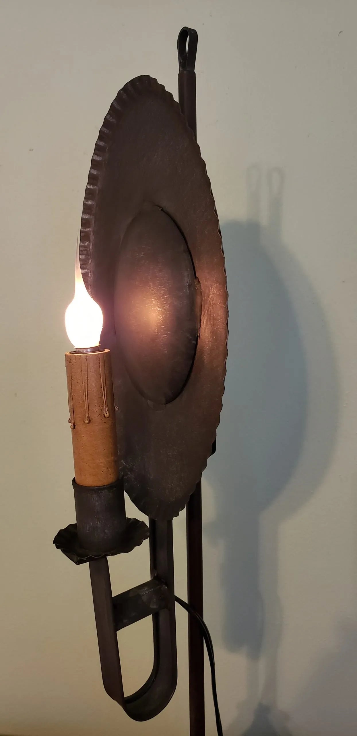 Hunter Tin Table Light