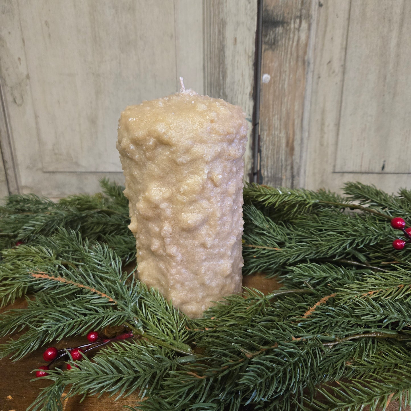 Primitive Yuletide Large Pillar