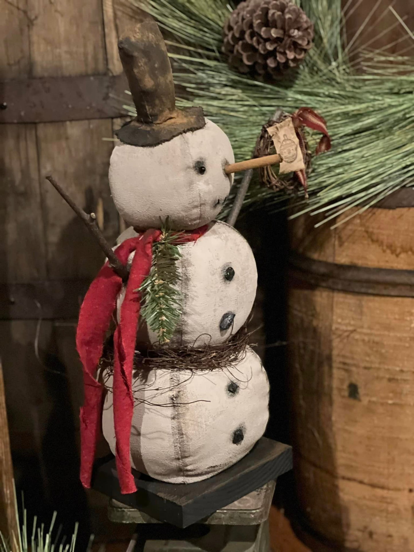 Primitive Frosty Snowman