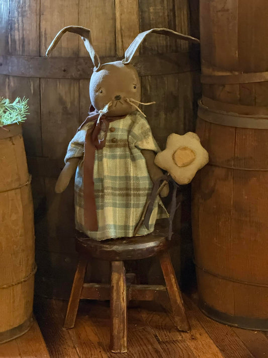 Primitive Winnie Bunny