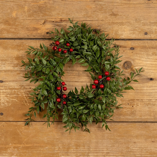 12" MEXICAN FERN CANDLE RING W/ RED BERRIES