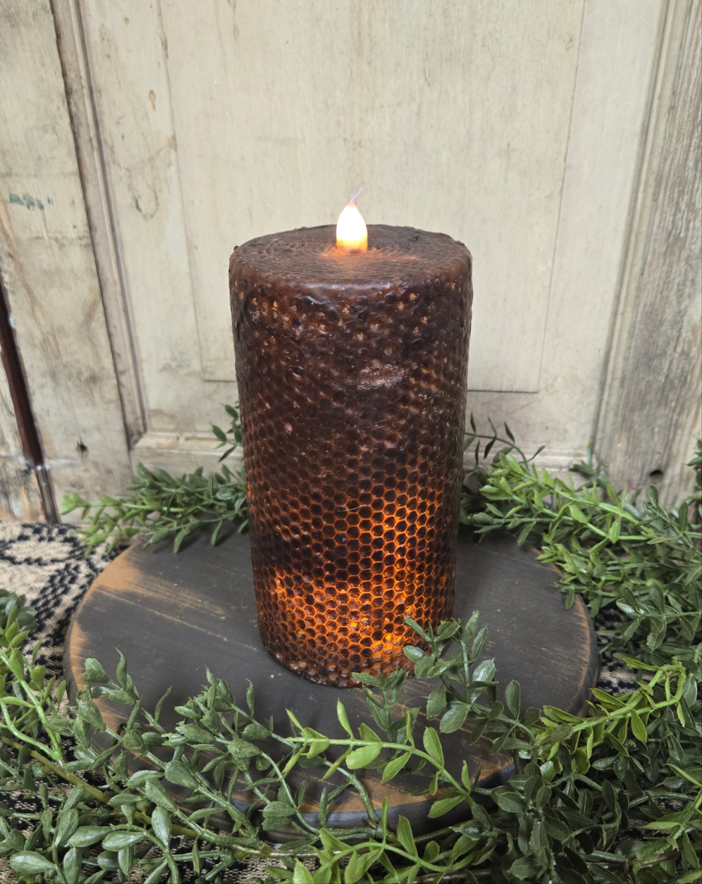 3 x 6 BLACK HONEYCOMB PILLAR