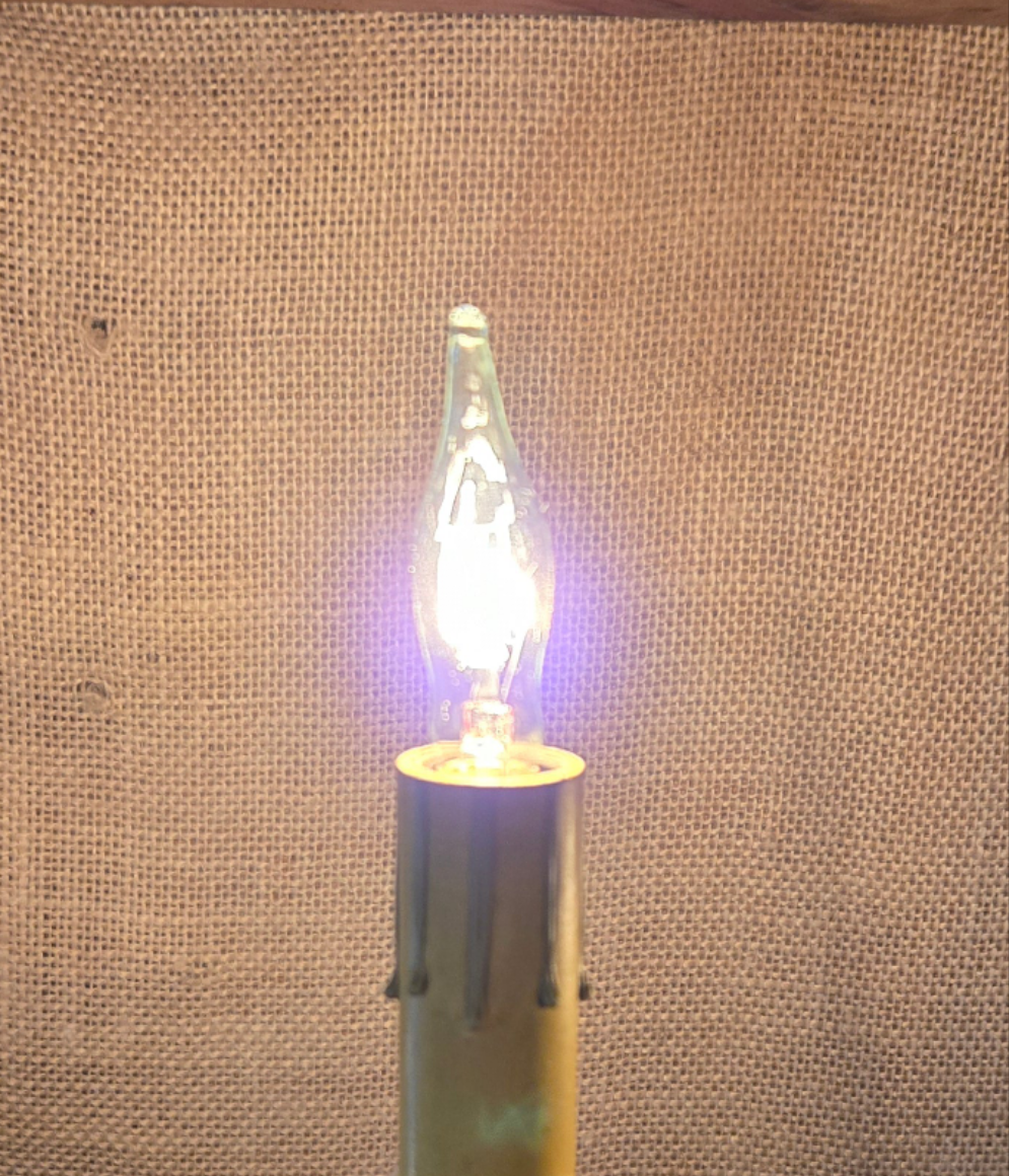 7-1/2 Watt CA5 Incandescent Light Bulb