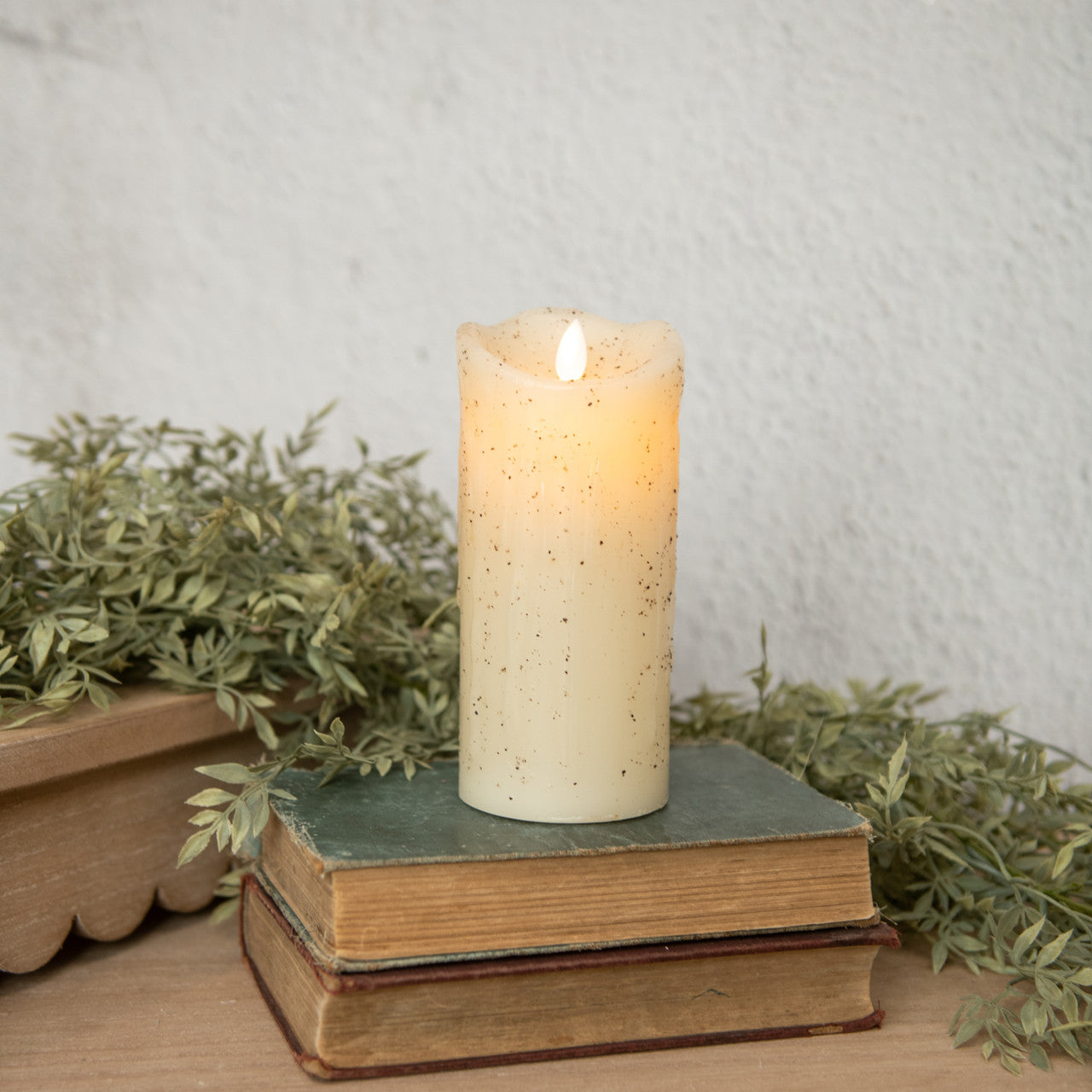 7" MOVING FLAME CREAM PILLAR CANDLE