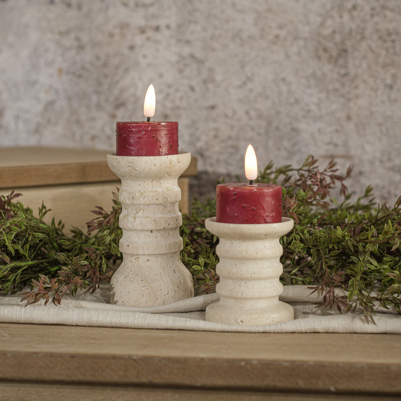 SET/ 2 - 3D FLAME RED TEALIGHT CANDLES