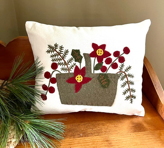 POINSETTIA W/BERRIES PILLOW