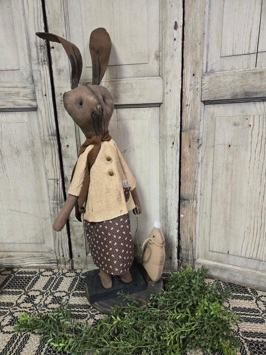 Annabelle Primitive Bunny with Chick