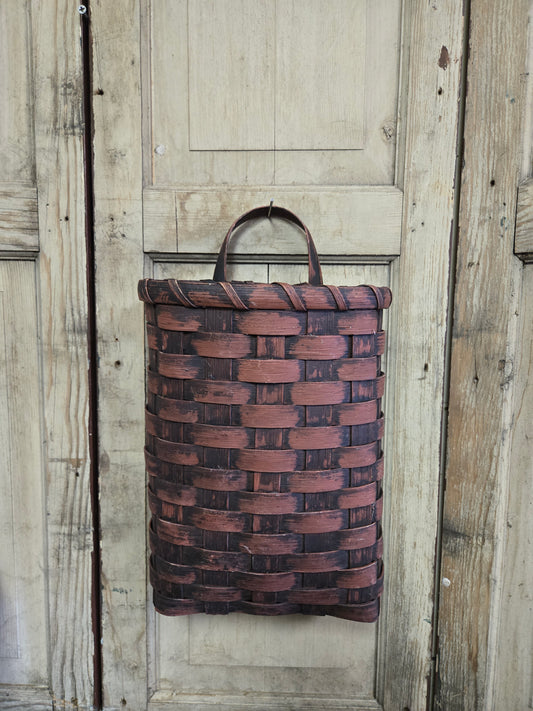 Primitive Door Basket Burgundy