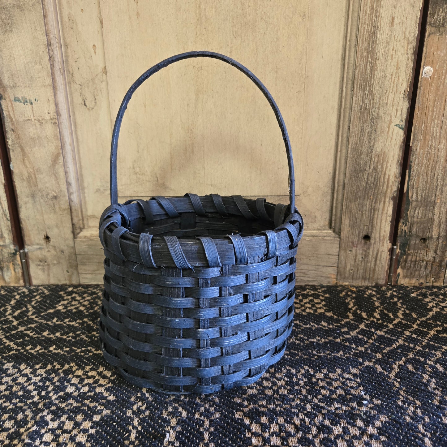 Primitive Berry Basket Williamsburg Blue