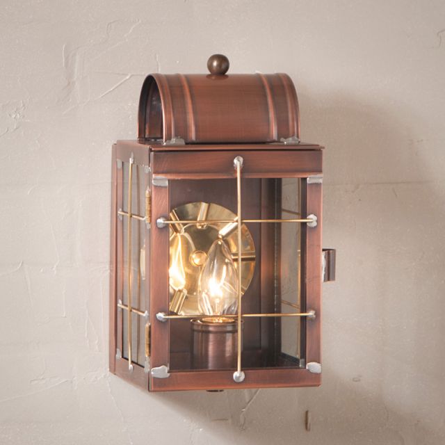 Small Wall Lantern in Antique Copper - 1-Light